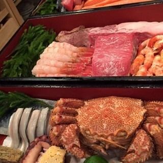 มื้อค่ำ【โอมากาเซะคอร์สที่เคาน์เตอร์】◆ ได้ลิ้มรสอาหารจานพิเศษและซูชิที่คัดสรรวัตถุดิบจากฮอกไกโดตามฤดูกาล สามารถสั่งเป็นมื้อกลางวันได้เช่นกัน โอมากาเซะคอร์ส (ตามความชำนาญของเชฟ)