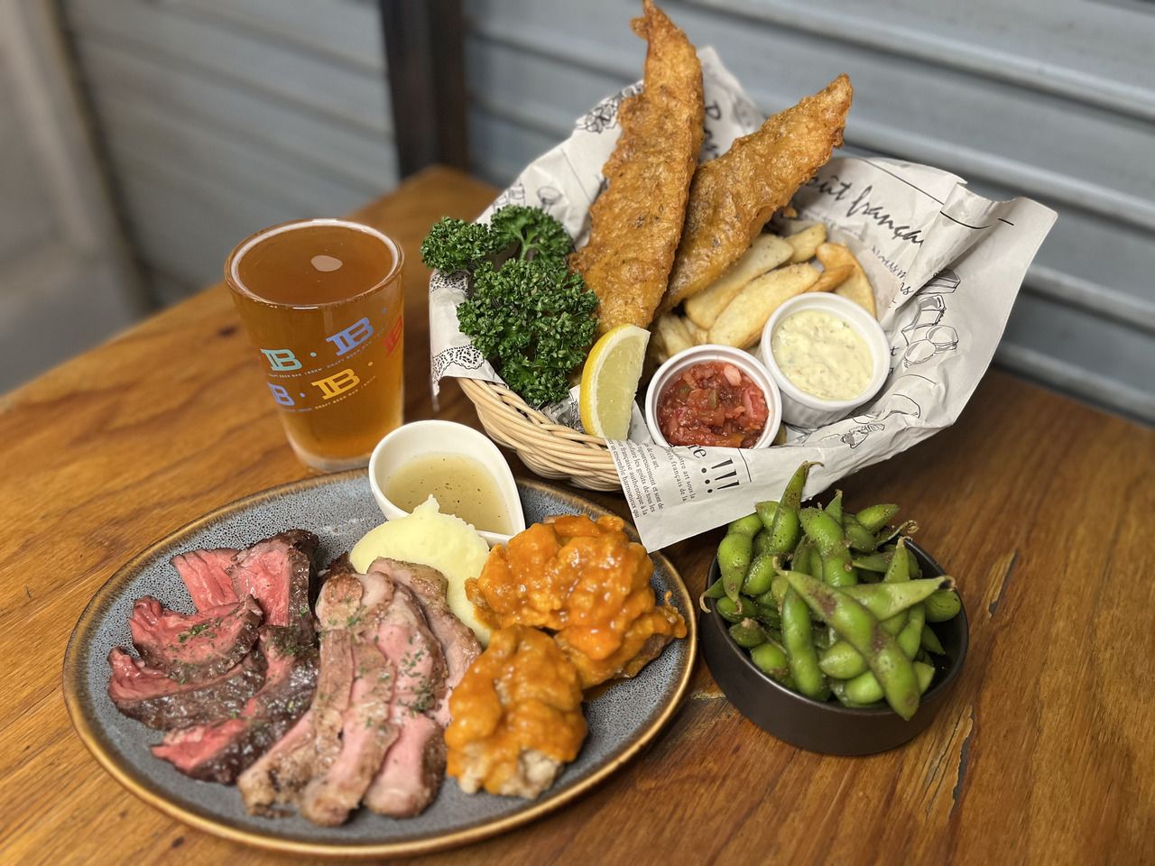 【Plan long à durée limitée】 Forfait avec 3 heures de boissons illimitées ! Jusqu’à 8 sortes de bières artisanales + plus de 180 cocktails et chuhai + repas inclus !