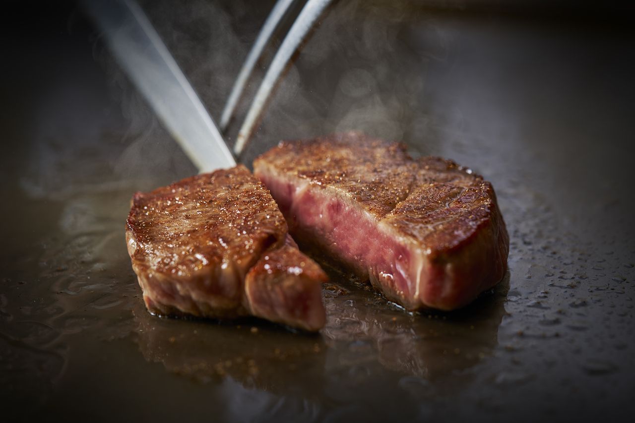 Dinner to enjoy KOBE Beef and Seasonal flavours