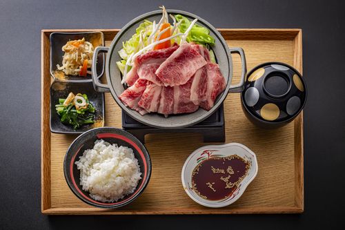 [Lunch only] Indulge in pure bliss with the “Kobe Beef Kalbi Yakiniku Set” ★ Free large rice serving