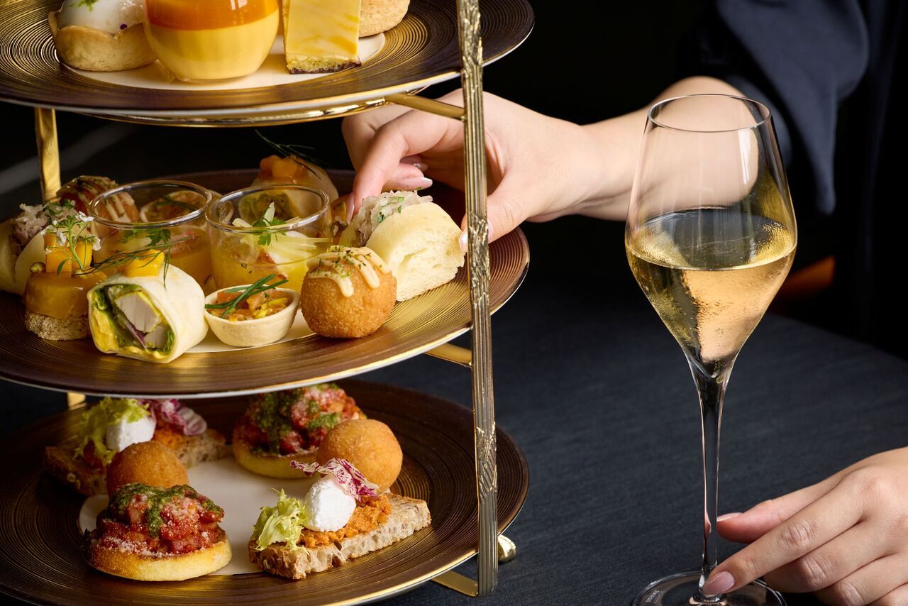 【Evening High Tea 9/1-11/5】 Bubbles & Bites Bubbles & Bites with 90 mins Free Flow of The Peninsula Champagne