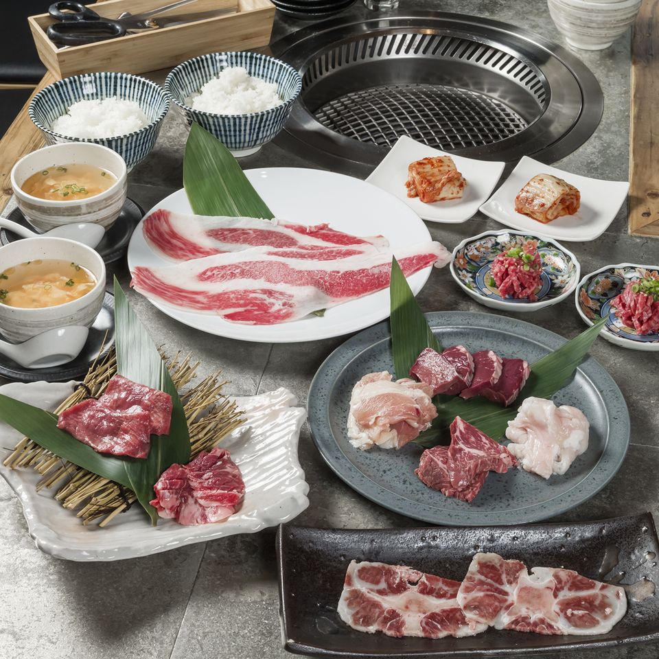 【Barbecue a buon prezzo fino a novembre】~Menu Hana~ 5000 yen (iva inclusa)