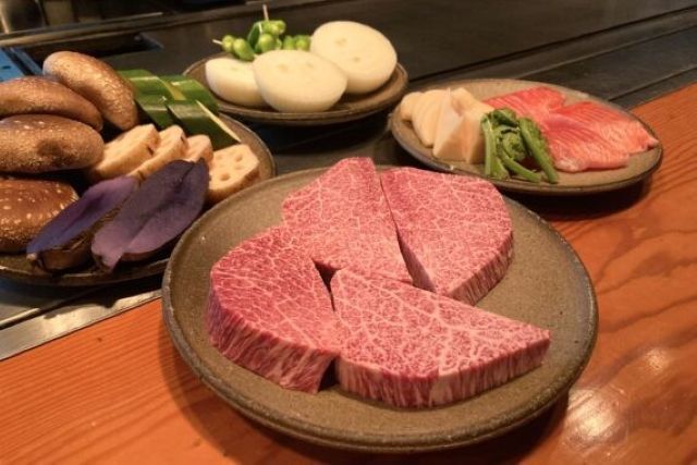 ステーキハウス NEKOYANAGI