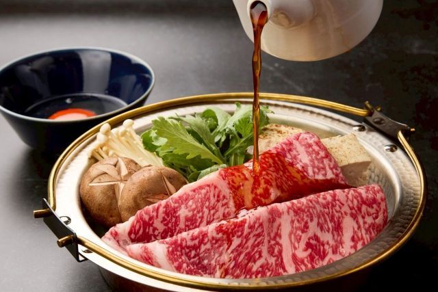 Sukiyaki Kobe beef Ushimaru Shinsaibashi