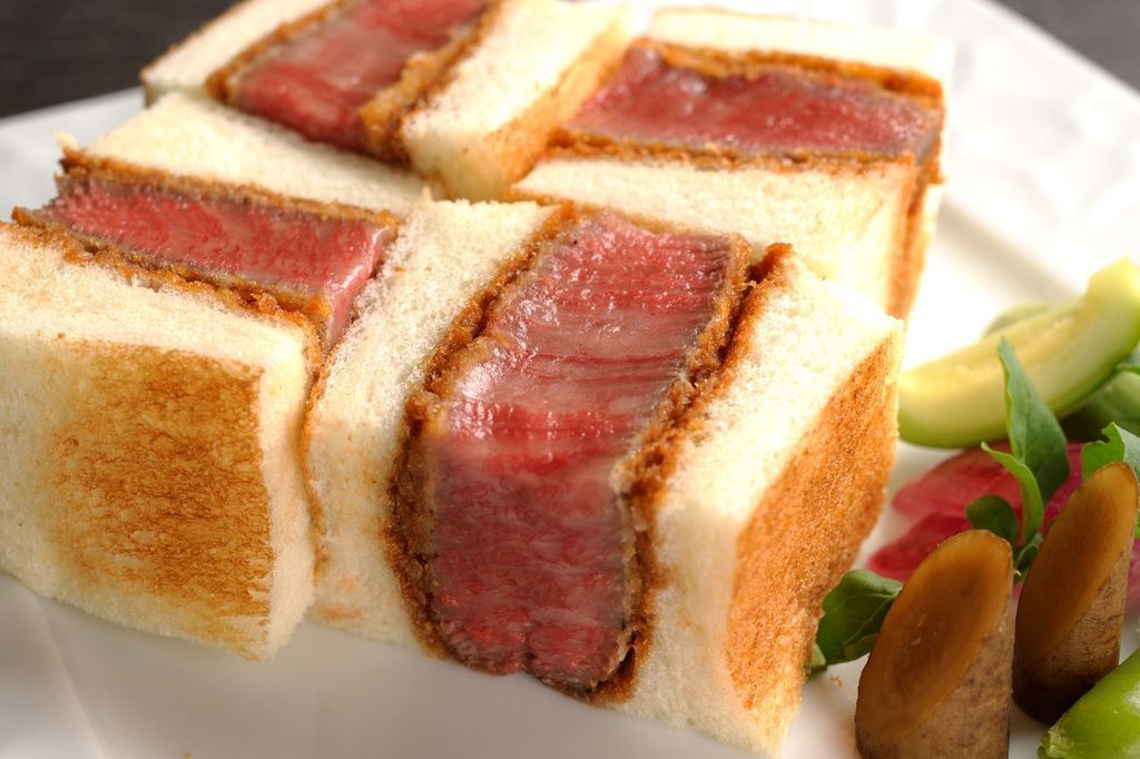 (昼・夜)銘柄牛コース【最上】15,000円(税別)