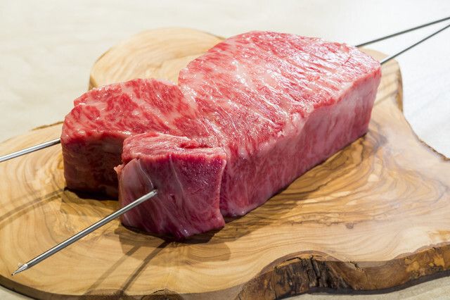 ＜GINZA KOKO炉フルコース料理＞￥30,800コース：神戸牛シャトーブリアン 、松坂牛シャトーブリアン