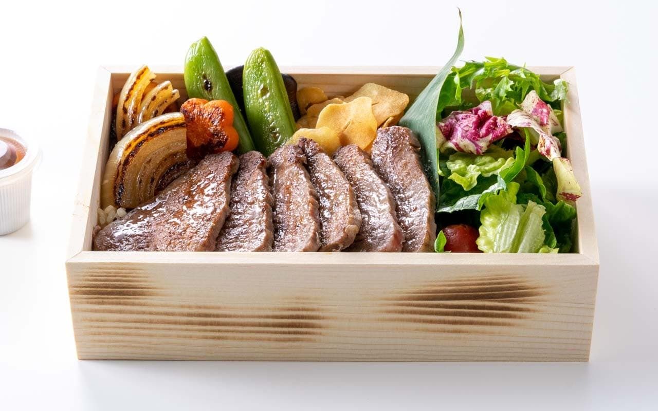 A4黒毛和牛フィレミニヨンステーキ＆ガーリックライス