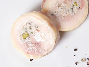 八ヶ岳名水赤鶏のバロッティーヌ