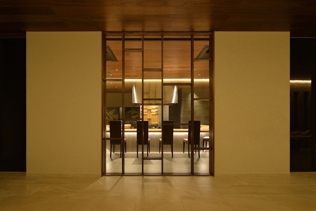 鮨カウンターおまかせ ¥20,000〜