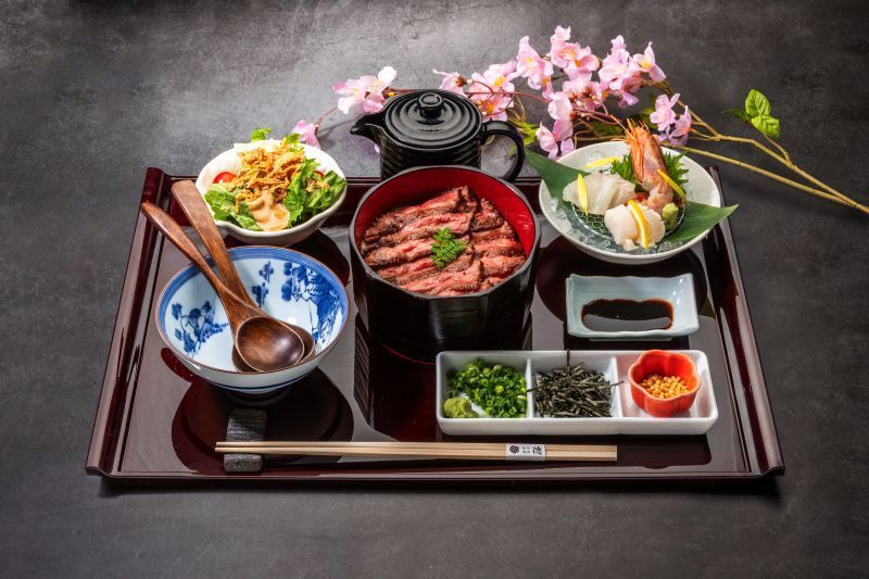 ランチ（新）　【黒毛和牛特選赤身肉】ひつまぶし御膳