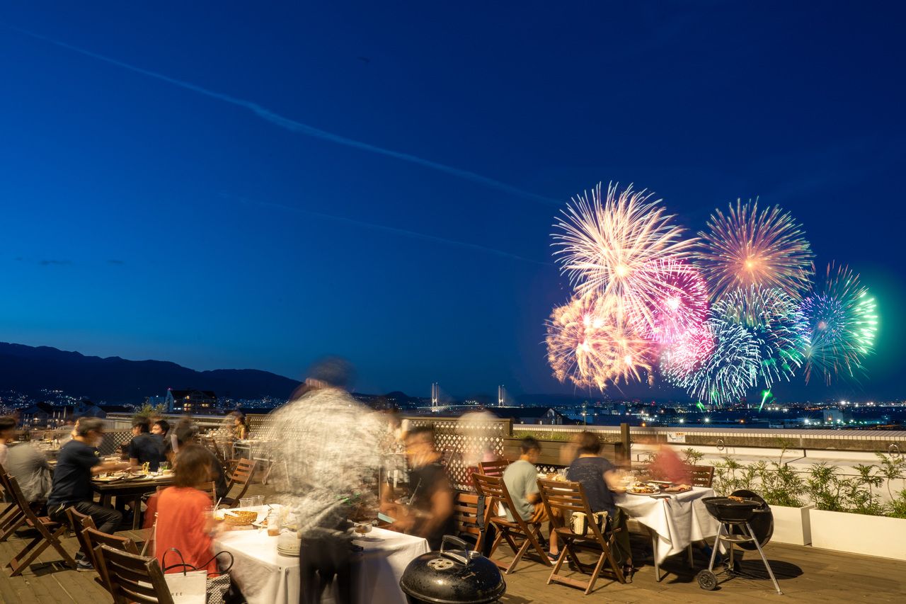 Limited to August 1st (Sat) - Special BBQ for Ashiya Fireworks Viewing: General Seating (Adults)