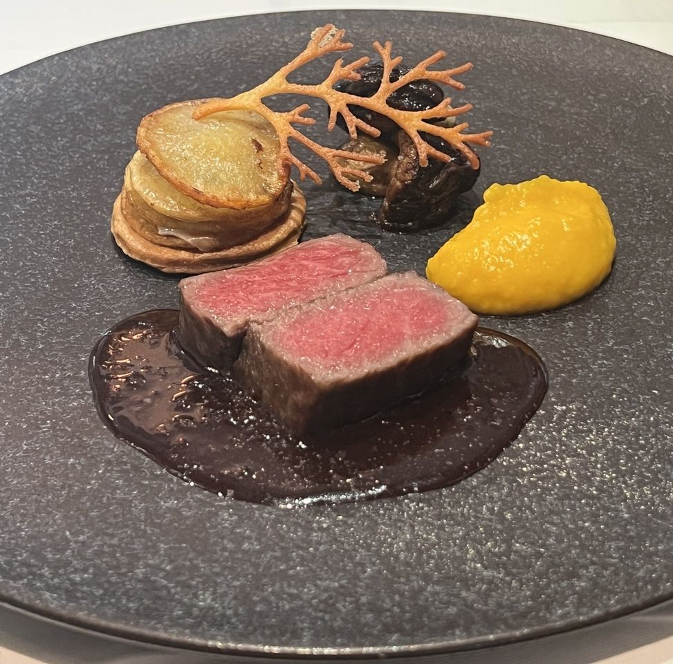 【初めてのご来店や記念日ディナーにおすすめ　デギュスタシオンコース】フォワグラ料理にメインは鮮魚料理と黒毛和牛A5肉のダブルメインデッシュ