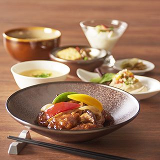 コーヒー付【山の幸膳】肉料理がメインのランチセット
