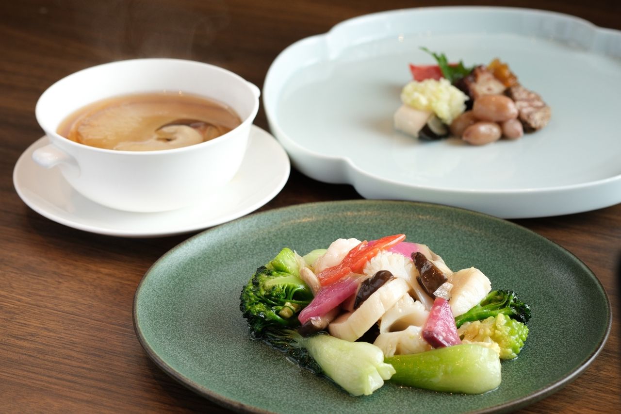 3階円卓［シェフズテーブル］少量好菜ランチコース