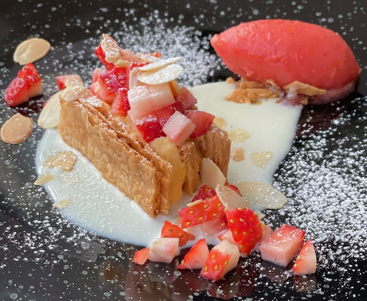 Limited time double main course + free flow plan