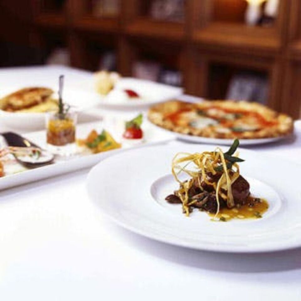 [NAPOLI COURSE] [NAPOLI COURSE] 6 dishes in total, including your choice of Awa black beef or Kobe beef main course, red sea bream appetizer, octopus pasta, etc.
