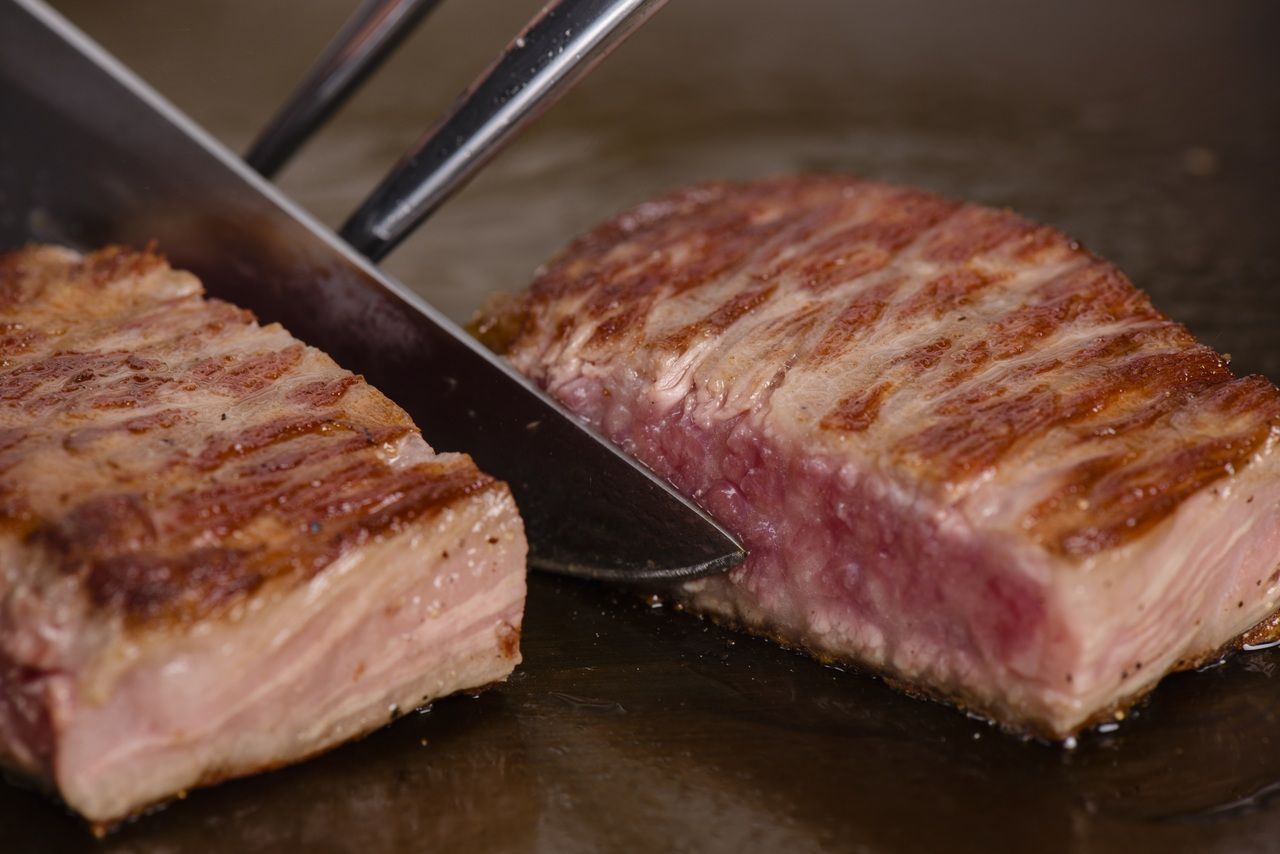 [Lunch only] A5 KUROGE WAGYU BEEF LUNCH STEAK COURSE *90 minute seating limit