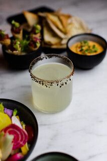 One-hour free flow (bar counter  and terrace only) *No seat time limit