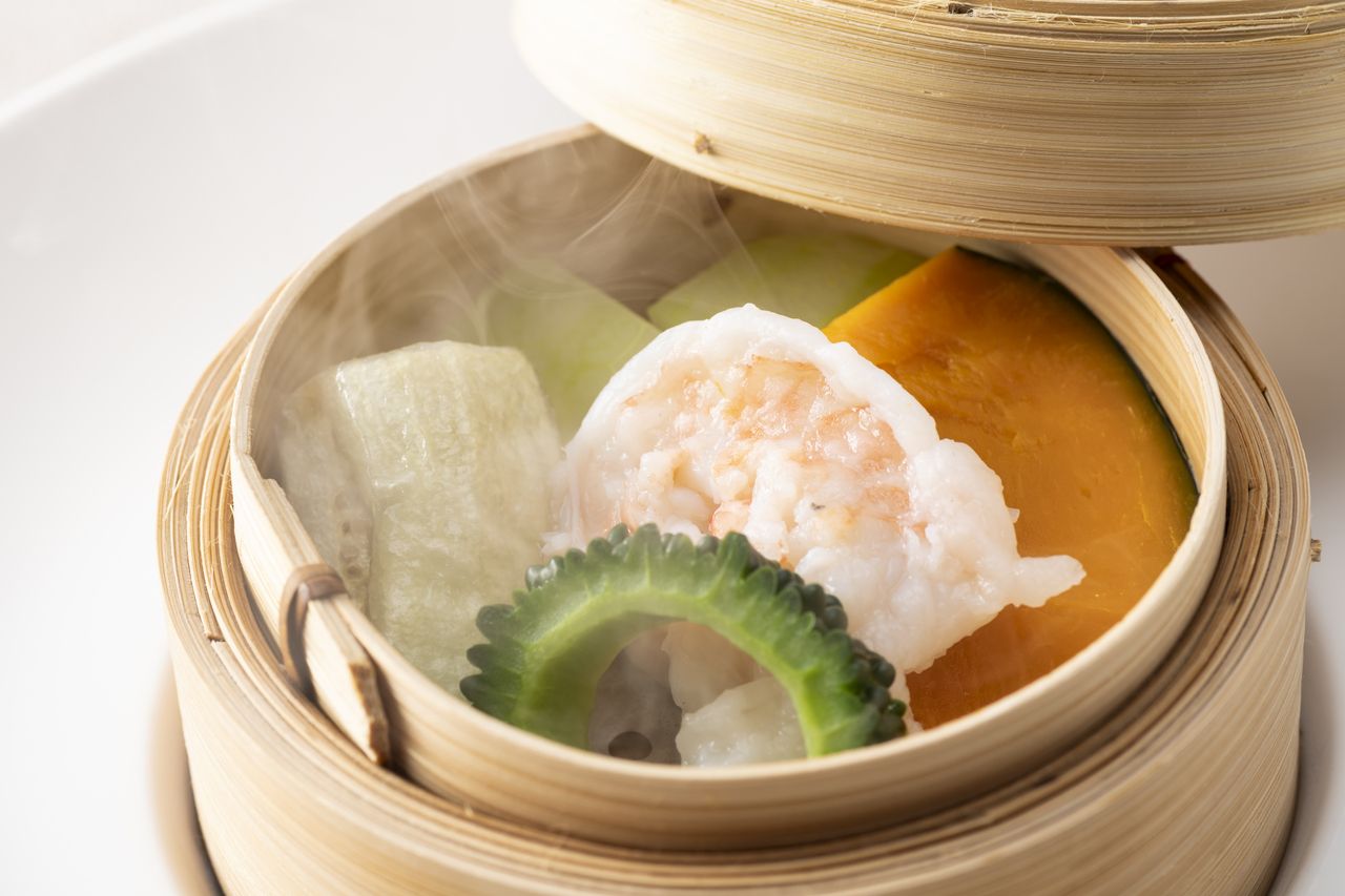 [Lunch Course Yan] 6 dishes including shark fin clay pot rice and Peking duck + 1 drink