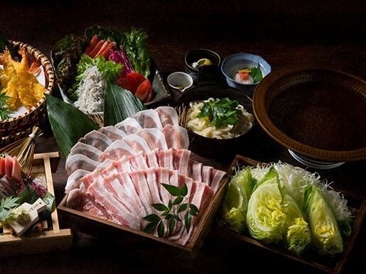 【ご宴会/大皿/忘新年会】～黄金出汁～霧島黒豚のしゃぶしゃぶコース（全8品）2時間飲み放題付6000円