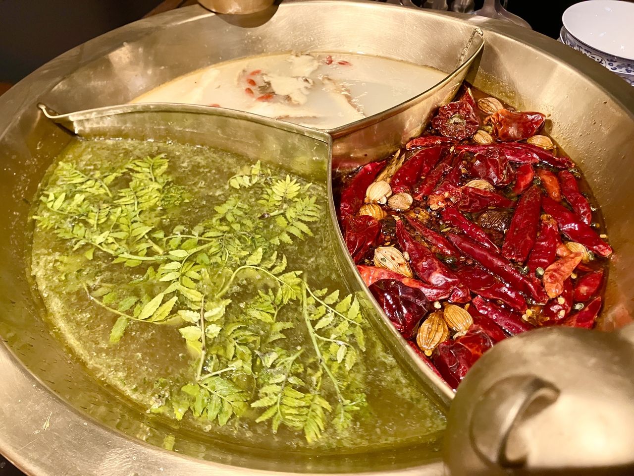 Three-color hotpot course [6 types to choose from. Seasonal soup available]