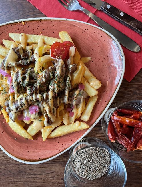 【平日月〜水限定！！】飲み放題付き 『フォンタナ芋のベルジャンローデッドフライ』等人気メニューが盛り合わせになったお得なライトコース