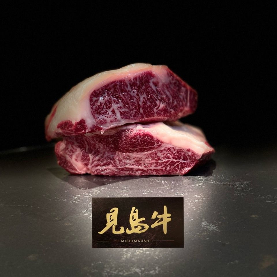Upgrade your chef's choice course + meat dish to the rare and natural treasure "Mishima Beef"