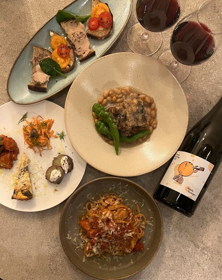 Party plan for 4 people or more, includes 2 hours of all-you-can-drink