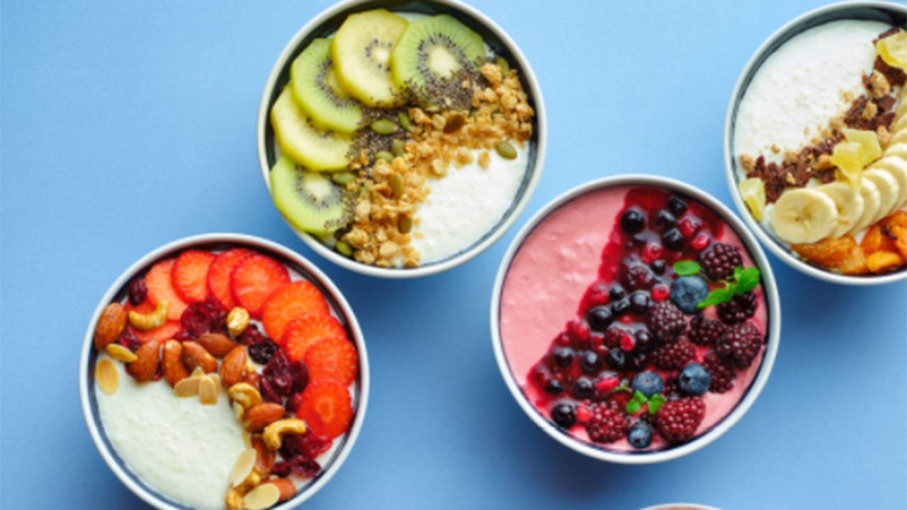 Enjoy with your choice of fruit & toppings! Yogurt Bowl (Drink Set)