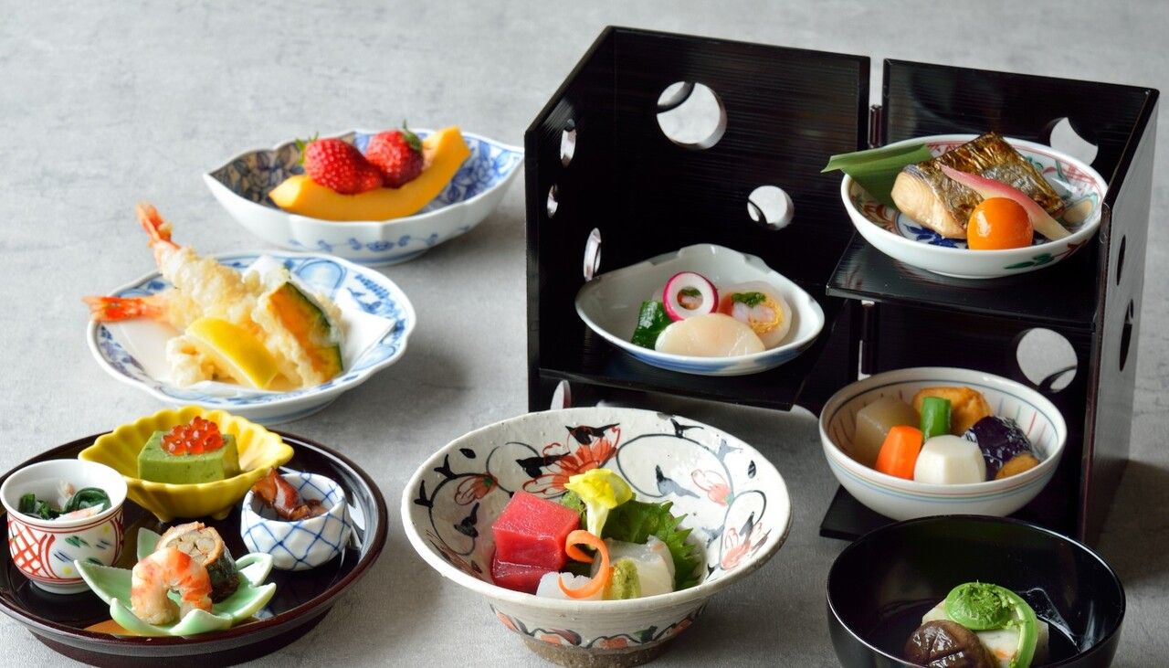 【ご法要プラン】 撫子プラン（献杯ワンドリンク＋会席）※ランチ