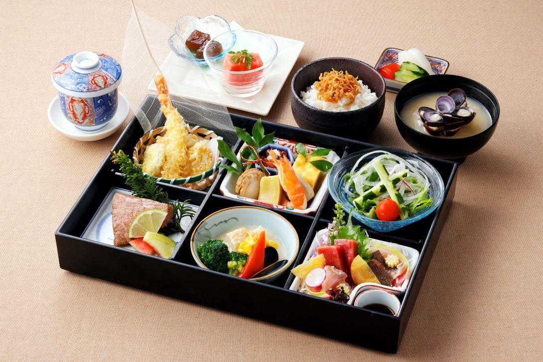 【平日10食限定】優待からまつ弁当