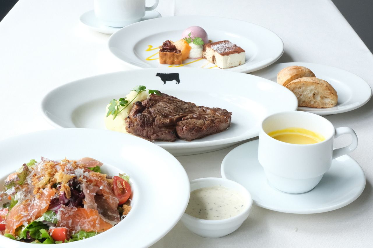 [Girls' Night Out, etc.] 37 Light Lunch Course - Main dish is aged rib 150g, total 5 dishes