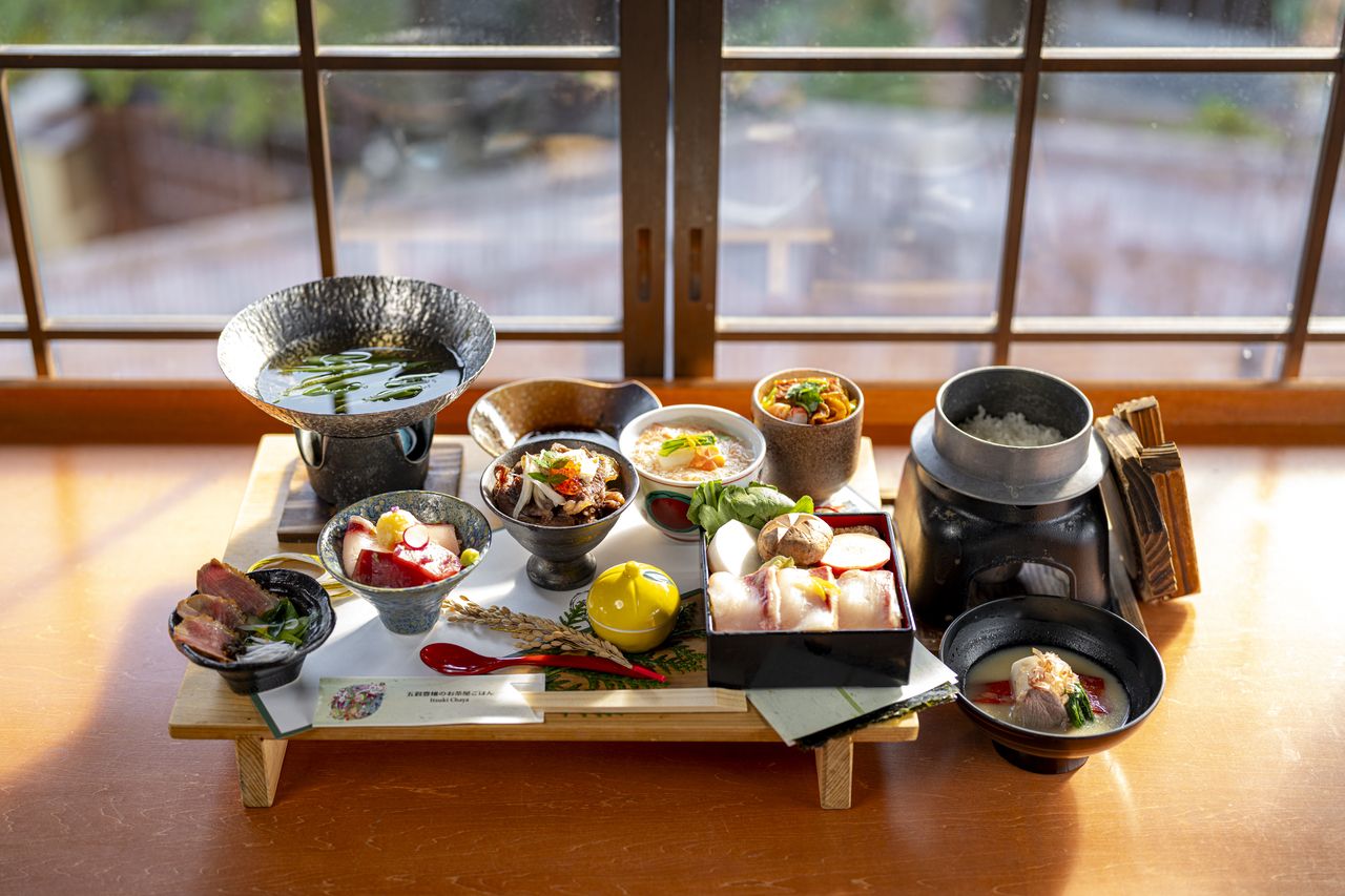 Kyoto Rice Bowl Five-Type Tasting Set ~ Winter Yellowtail and Kyoto Vegetable Shabu-Shabu ~ (Winter ver. / From December 1, 2025)