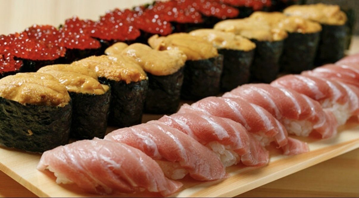 [Commemorazione di apertura] Ricariche di sushi illimitate: portata scelta dallo chef