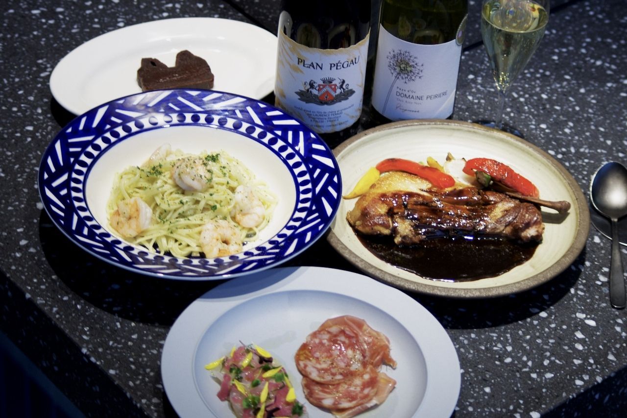 カウンター限定3300円ダイニングホールを楽しむお試しコース　２名様より