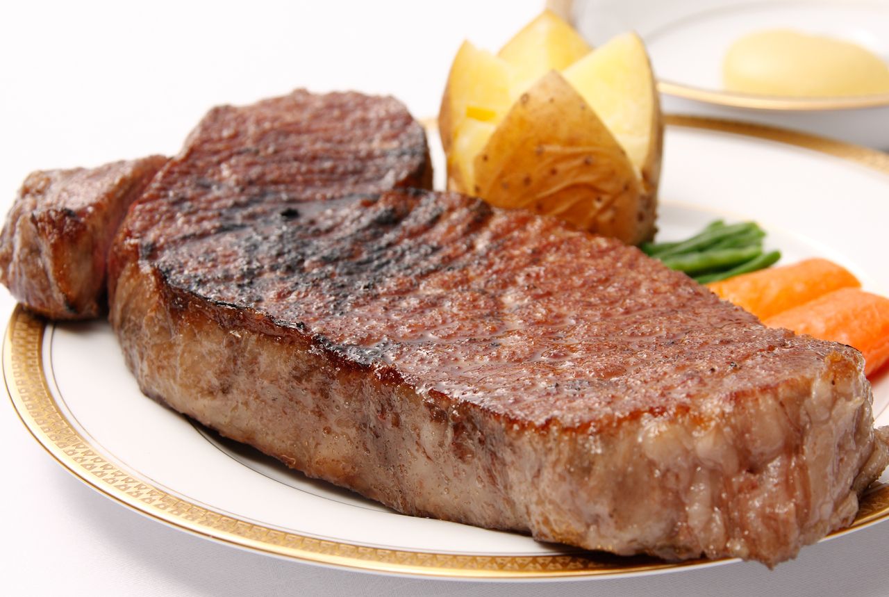 長期肥育特選神戸牛炭焼きステーキコース　1月