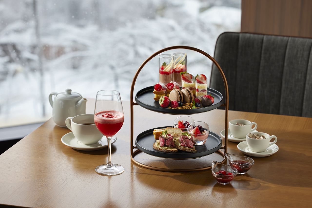 [13:00 Start] Strawberry Afternoon Tea