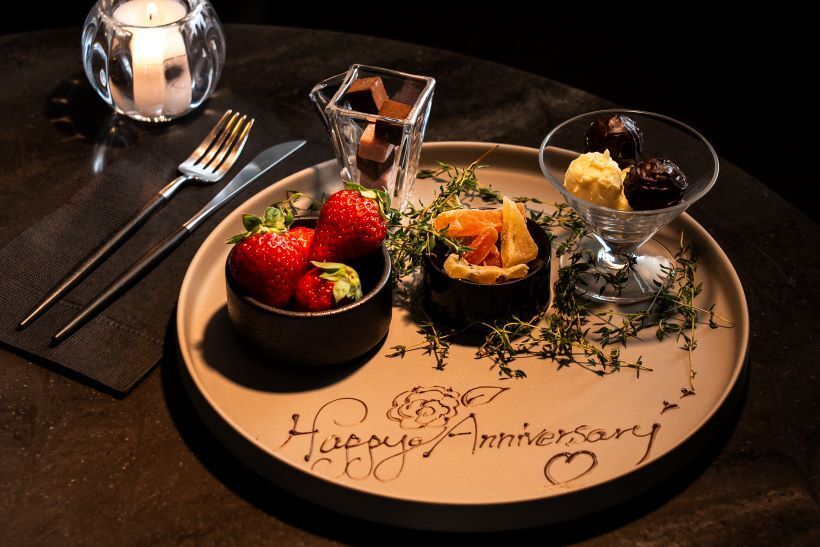 Dessert plate message