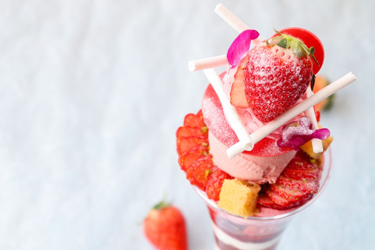 【平日限定】いちごのパフェランチ 第一弾