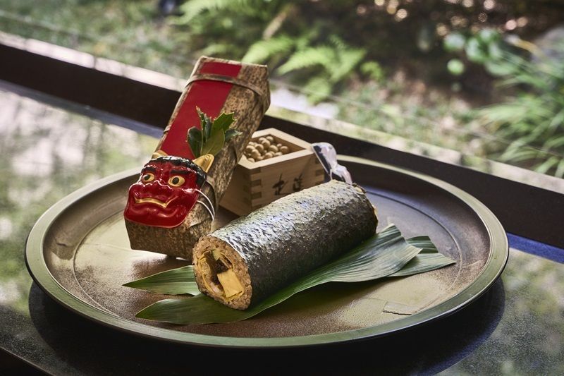 【Take out】 Hanagatami Ehomaki (Lucky direction sushi roll) 