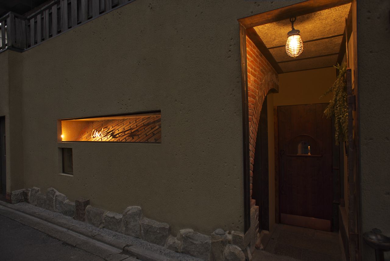 Dinner course ¥24200 (tax and service included)