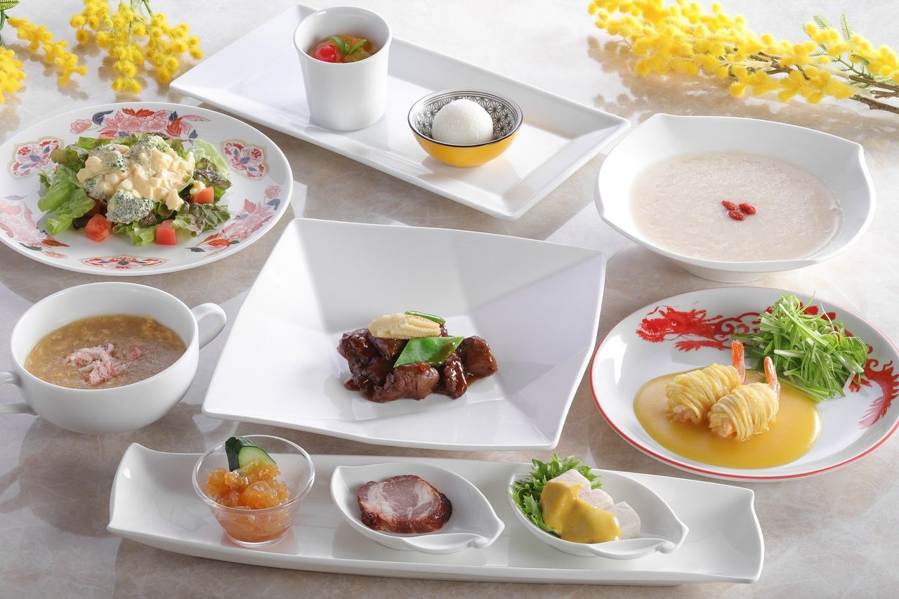 ＜ミモザランチ＞前菜、牛肉炒め、中国粥＋デザート2種など全7品＋スパークリングワイン含むワンドリンク（3/1～3/31）