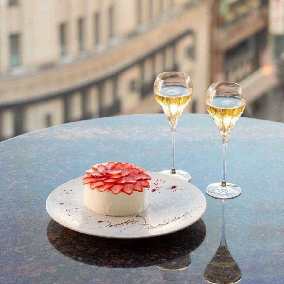 Lunch Anniversary【乾杯スパークリングワイン xアニバーサリーケーキ付】季節の前菜＋メインが選べるコース全4品