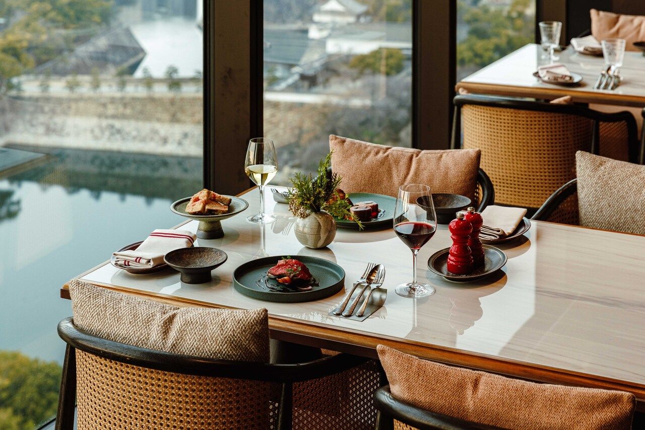 【4月13日～28日 平日限定スペシャルオファー】1ドリンク付 アペタイザー、メインディッシュ、デザート計15品より選べるプリフィックスコース 2品 