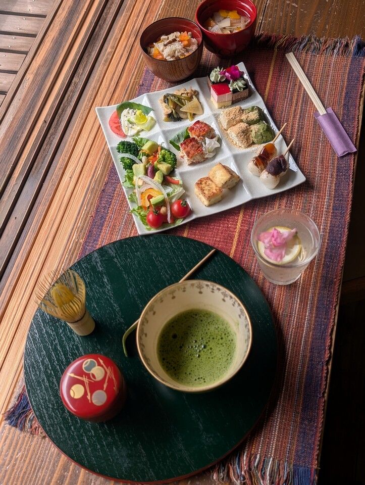 ローカル野菜と豆腐ビュッフェ