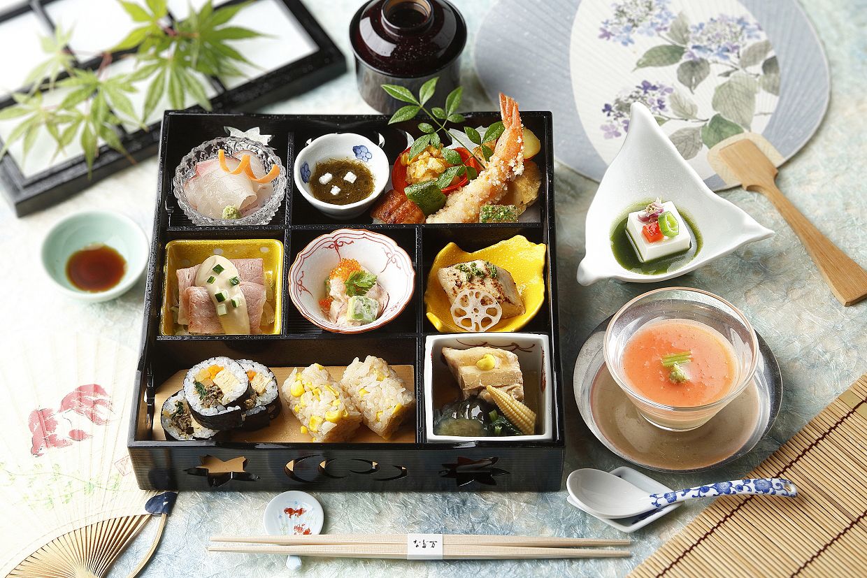 8月季節の彩り膳