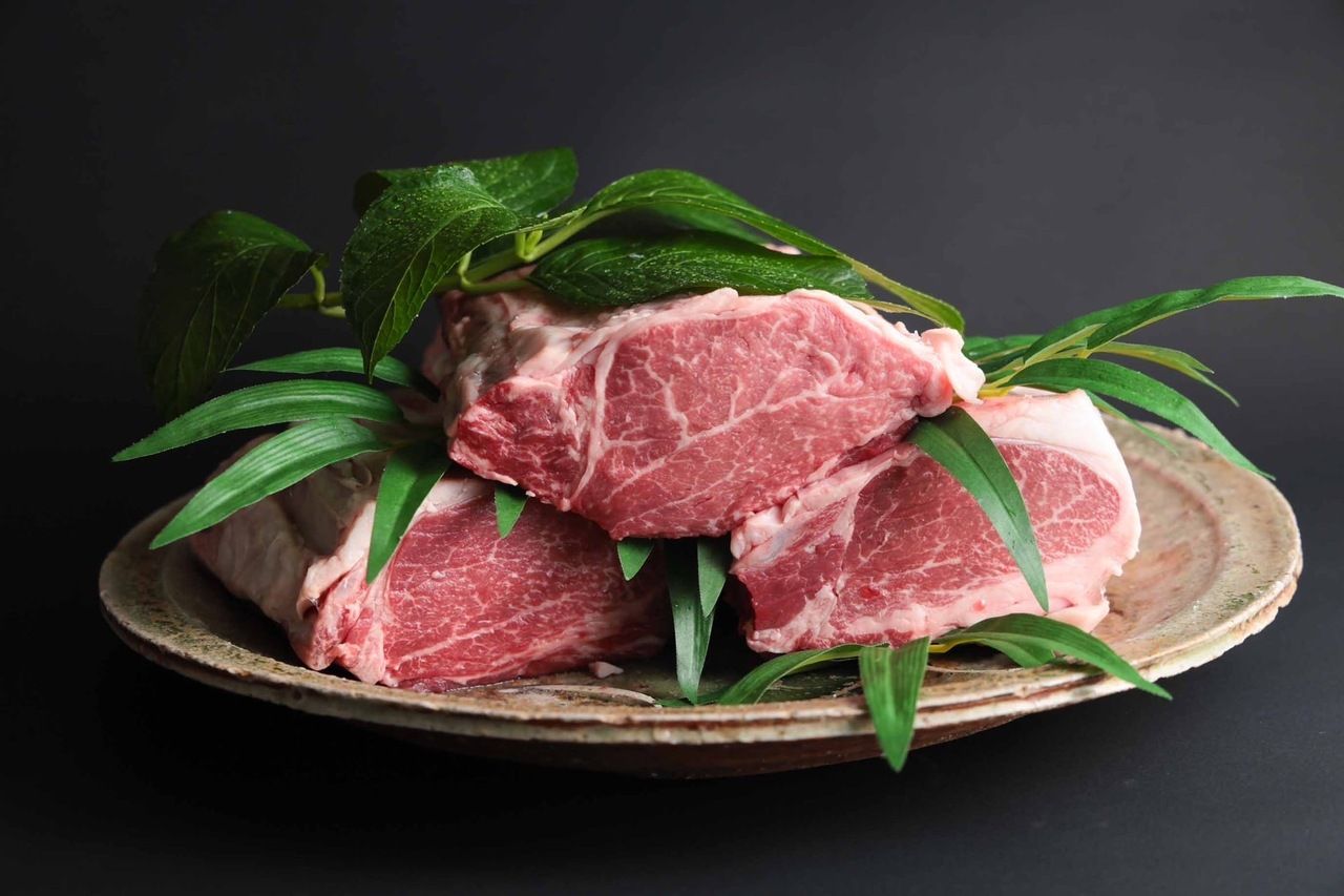 A 7-course chef's choice menu featuring Kunugi beef fillet steak.