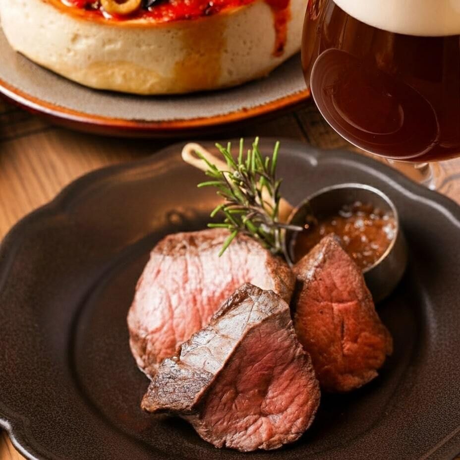 【2H飲み放題】樽生クラフトビール全種が飲み放題！国産黒毛和牛”山形牛”ビステッカ含むクラフトビール満足コース…9000yen 2名様～