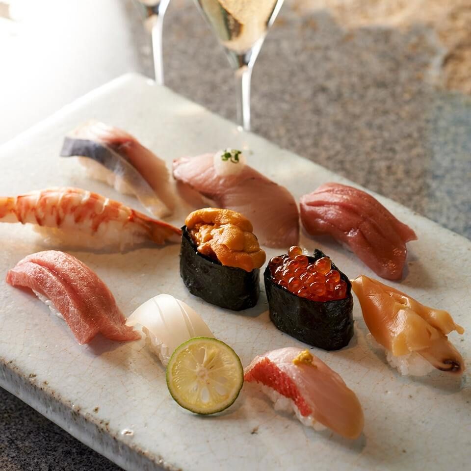 【Lunch Official Online Special】Sushi (10 pieces) with a complimentary welcome drink