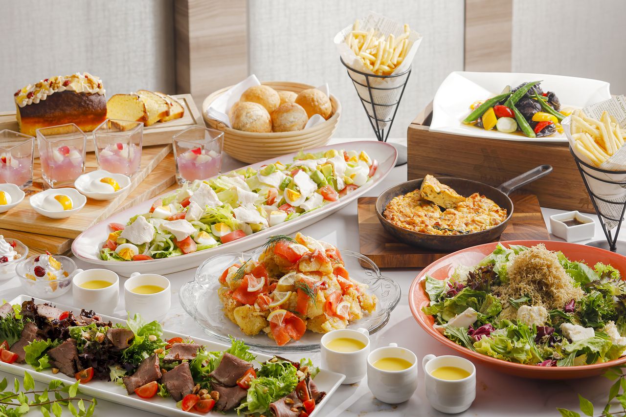 【Lunch】＜Limited Time Offer! Tuesday, Wednesday, Thursday Special Plan＞A rewarding lunch featuring deli salad, sweets, and tea. Pick & Enjoy Lunch